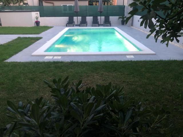 Leneda Apartments With Pool بولا المظهر الخارجي الصورة