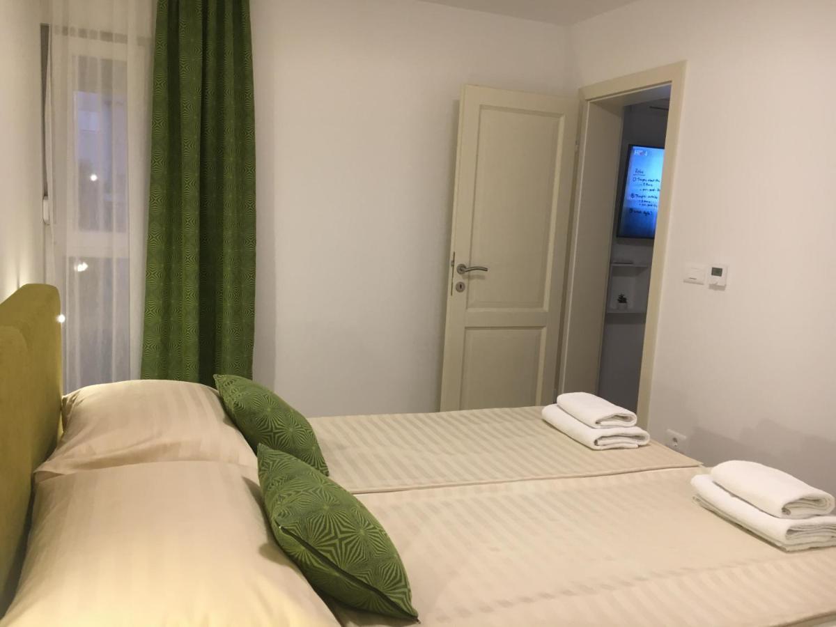 Leneda Apartments With Pool بولا المظهر الخارجي الصورة